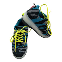 Cargar imagen en el visor de la galería, Tenis de Ruedas