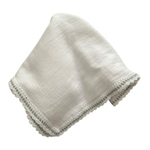 Cargar imagen en el visor de la galería, Set de Pañales Ojo de Perdiz Bordados