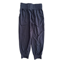 Cargar imagen en el visor de la galería, Jogger Deportivo Gris
