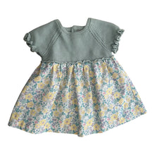 Cargar imagen en el visor de la galería, Vestido de Flores Amarillas

