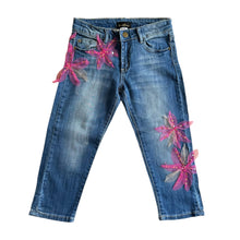 Cargar imagen en el visor de la galería, Jeans con Flores
