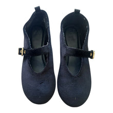 Cargar imagen en el visor de la galería, Velvet Mary Janes
