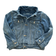 Cargar imagen en el visor de la galería, Denim Jacket
