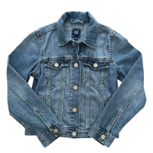 Cargar imagen en el visor de la galería, Denim Jacket Azul Claro
