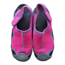 Cargar imagen en el visor de la galería, Zapatos de Agua Rosados
