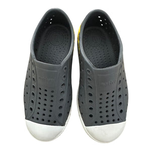 Zapatos Grises