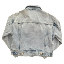 Cargar imagen en el visor de la galería, Oversized Denim Jacket
