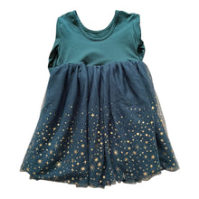 Cargar imagen en el visor de la galería, Vestido Verde con Estrellas
