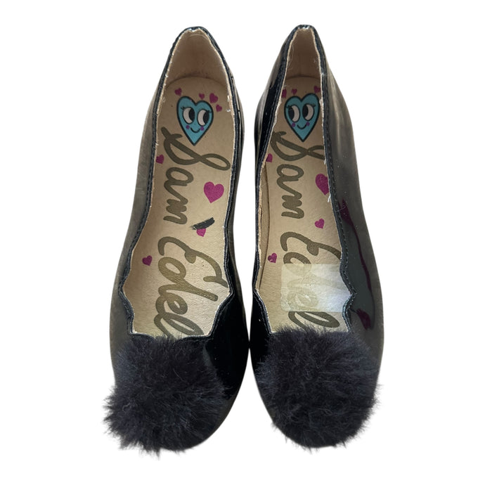Zapatillas Negras con Pompom