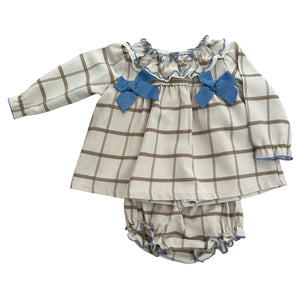 Traje de Cuadros Beige