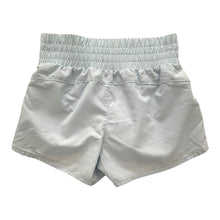 Cargar imagen en el visor de la galería, Short Deportivo Celeste
