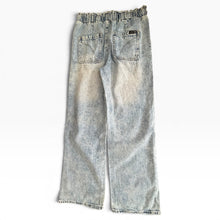 Cargar imagen en el visor de la galería, Washed Up Jeans

