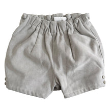 Cargar imagen en el visor de la galería, Short Elegante Gris
