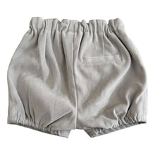 Cargar imagen en el visor de la galería, Short Elegante Gris
